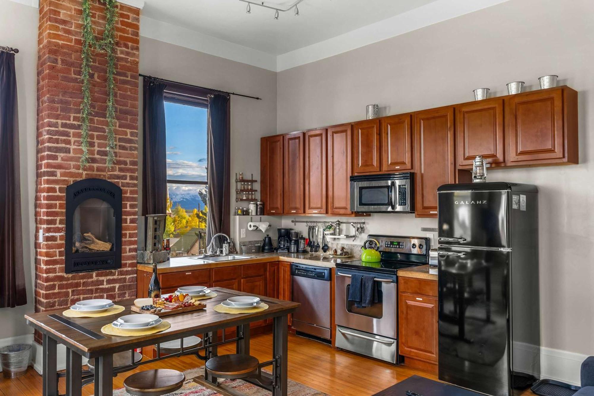 Beautiful Mountain Views In Iconic Building Villa Leadville Bagian luar foto